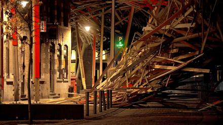 Eine der Hauptattraktionen der künftigen europäischen Kulturhauptstadt Mons in Belgien, die Installation "The Passenger", brach zusammen.