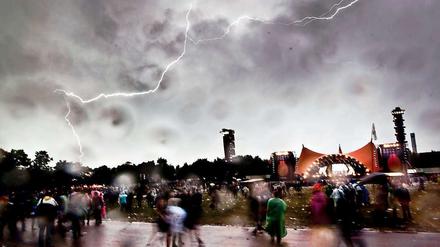 Gewitter auf dem Festivalgelände in Roskilde.