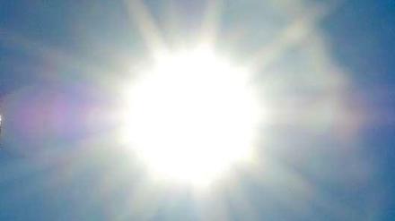 Die Sonne, ein glühender Brocken aus Wasserstoff, Helium und noch ein paar zerquetschten Elementen.