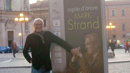 Wie man sich selber begegnet. Mark Strand 2012 im italienischen L'Aquila.