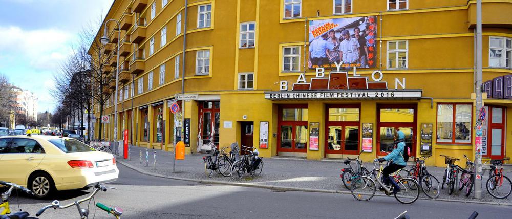 Nach langem Hin und Her feiert "Smolensk" im Babylon Kino in Mitte Deutschland-Premiere.