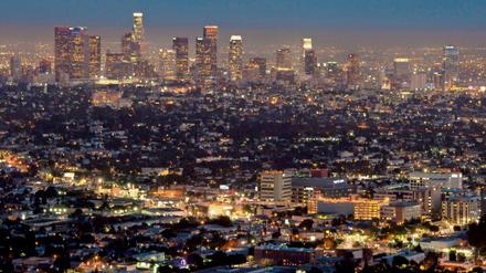 Skyline von Los Angeles bei Nacht.