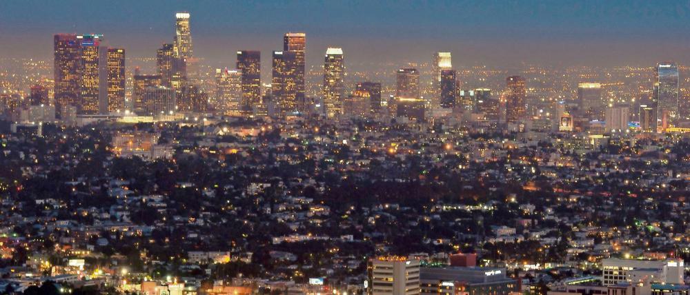 Skyline von Los Angeles bei Nacht.