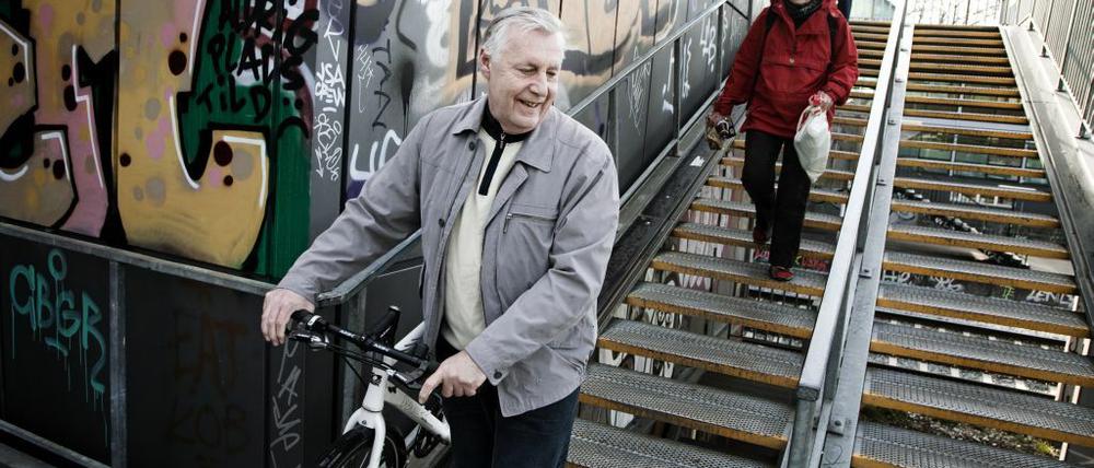 Denmarks Minister for Transport Henrik Dam Kristensen with his bike in Copenhagen.