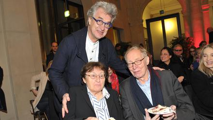 Wim Wenders, Erika und Ulrich Gregor bei einer Filmparty im Jahr 2017.