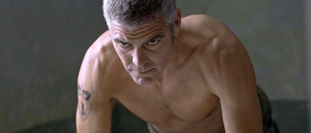 Durchtrainiert. George Clooney spielt in "The American" einen Killer im Wartestand. Fitness kann dabei nicht schaden.