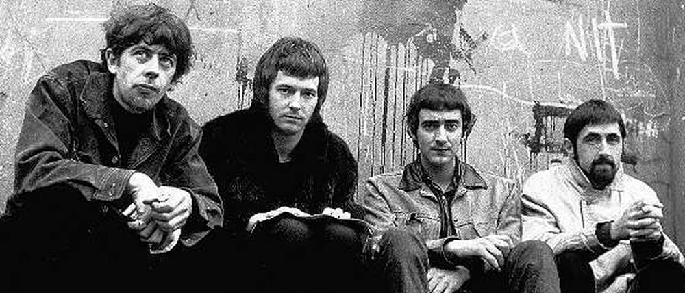 John Mayall's Bluesbreakers 1966: v. l. n. r. John Mayall, Eric Clapton, John McVie, Hughie Flint.