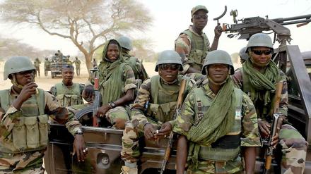 Nigerianische Militäreinheiten bereiten sich auf den Kampf gegen Boko Haram vor. 