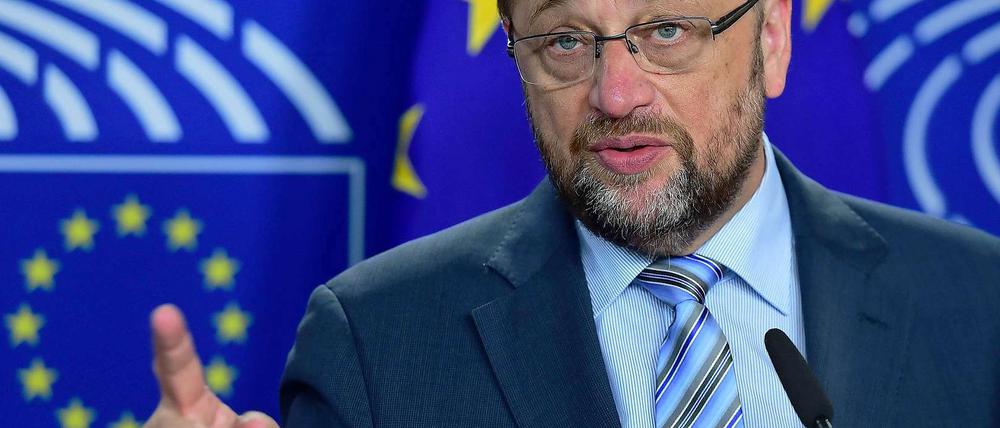 Parlamentspräsident und Hausherr Martin Schulz sagt: "Njet". Mehreren russischen Diplomaten bleibt der Zugang zum Gebäude des EU-Parlaments künftig verwehrt. 