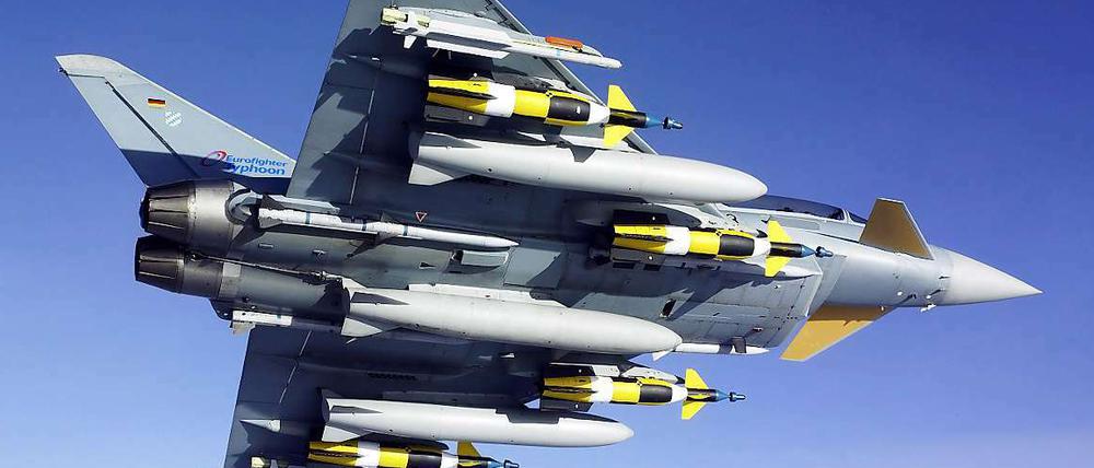 Kampfflieger Eurofighter. Nach der geplatzten Fusion richten sich die Blicke auf die Rüstungssparte von EADS.