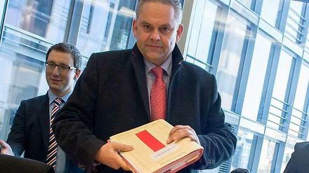 Unter Verdacht: Generalstaatsanwalt Frank Lüttig