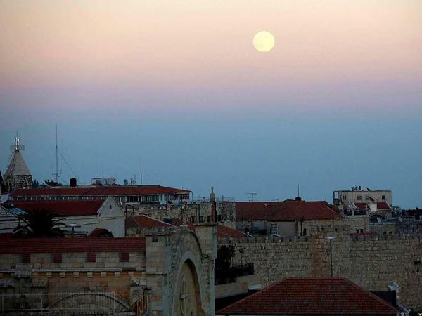 Mond über Jerusalem
