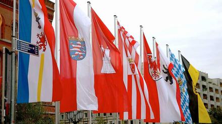 Bayern und Hessen reichten Klage gegen den Länderfinanzausgleich beim Bundesverfassungsgericht ein.