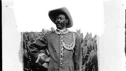 Der namibische Nationalheld Samuel Maherero in Uniform