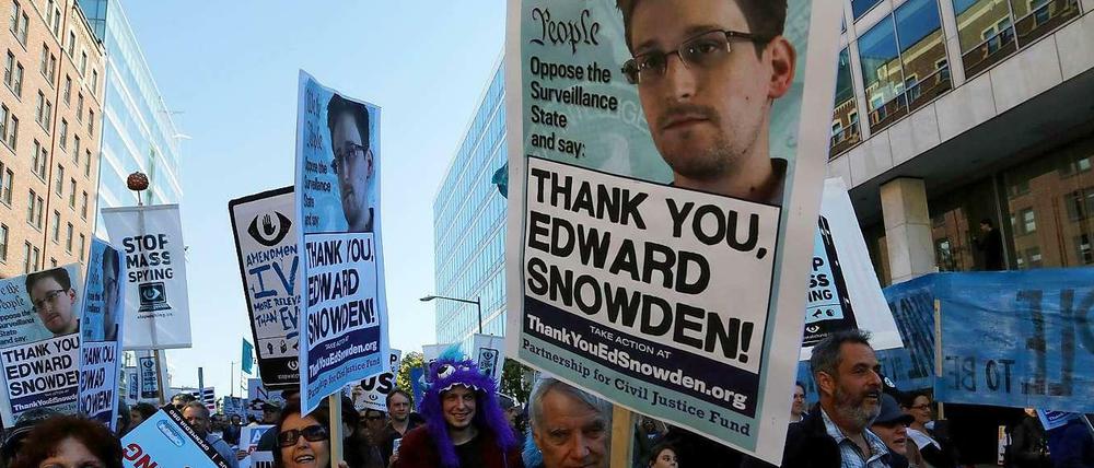 Danke, Edward Snowden! Aber ist er wirklich besser als die NSA?