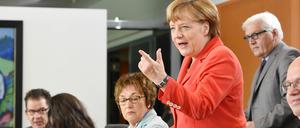 Angela Merkel vor Beginn der Kabinettsitzung am Mittwoch 27. Mai 2015.