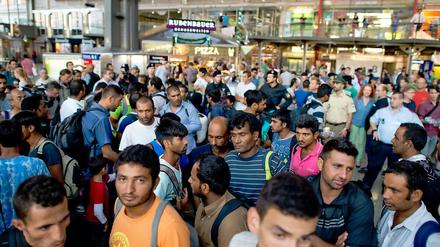 Angekommen in Deutschland: Hunderte Flüchtlinge sind bereits am Münchner Bahnhof