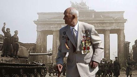 Sowjetischer Veteran beim Kriegsgedenken.