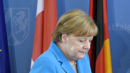 Bundeskanzlerin Angela Merkel (CDU) spricht bei einer Gedenkveranstaltung für den Brandanschlag in Solingen. 