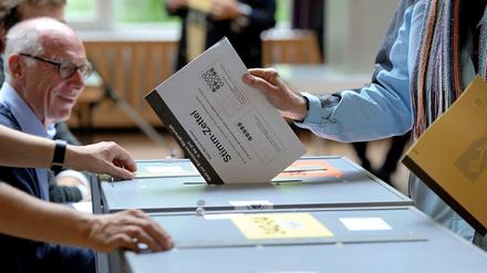 Wählerin in Bremen-Horn bei der Stimmabgabe zur Bürgerschaft am 10. Mai dieses Jahres.