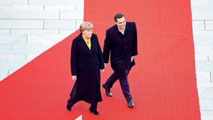 Angela Merkel und Alexis Tsipras müssen darauf achten, dass ihre eigenen Prinzipien bei einer möglichen Lösung im Schuldenstreit gewahrt bleiben.