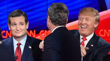 Die Republikaner Ted Cruz, Jeb Bush und Donald Trump bei der TV-Debatte
