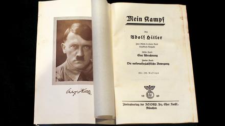Adolf Hitlers "Mein Kampf", Ausgabe von 1940.