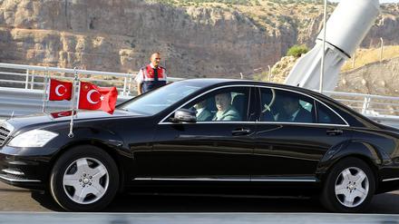 Präsident Recep Tayyip Erdogan hat Ärger wegen eines Dienstwagens für den Chef des staatlichen Religionsamtes.