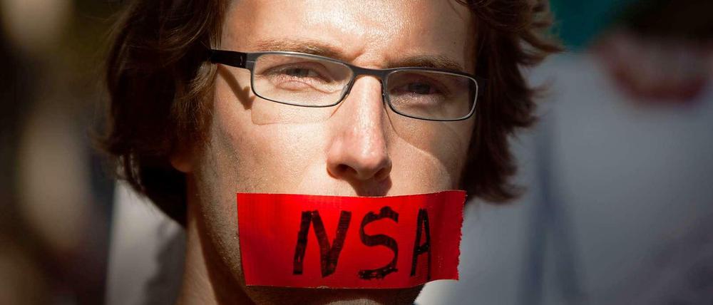 Auch in Großbritannien werden Demonstranten jetzt gegen die NSA aktiv.