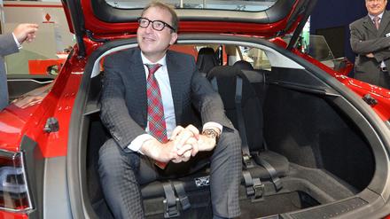 Bundesverkehrsminister Alexander Dobrindt (CSU) plant "Dopingtests" für Autos.