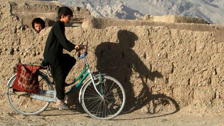 Kinder in den Vororten von Herat in Afghanistan
