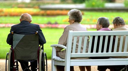 Das Rentenniveau könnte nach aktueller Gesetzeslage bis 2030 auf 43 Prozent sinken.