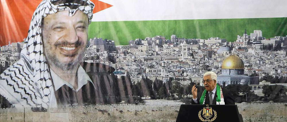 Palästinenserpräsident Mahmud Abbas sprach sich am Sonntag für eine Exhumierung des gestorbenen Jassir Arafat aus.