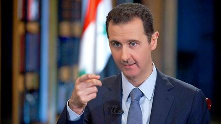 In einem Interview betont der syrische Präsident Baschar al Assad erneut, es seien im Bürgerkrieg keine Chemiewaffen eingesetzt worden. Er bringe sein eigenes Volk nicht um, so der Präsident. 