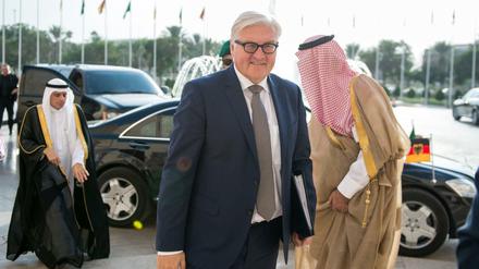 Außenminister Frank-Walter Steinmeier im Oktober 2015 bei seinem letzten Besuch in Saudi-Arabien. 
