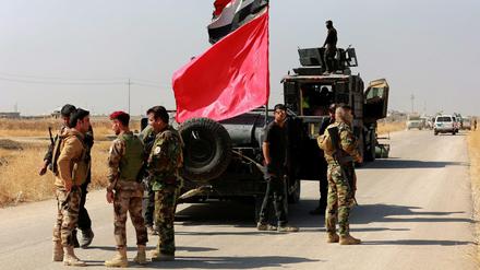 Soldaten einer irakischen Spezialeinheit bei ihrem Vormarsch auf die IS-Hochburg.