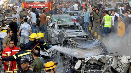 In der libanesischen Hauptstadt Beirut gab es einen schweren Anschlag vor der iranischen Botschaft.