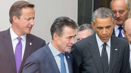 Nato-Gipfel in Wales: Nato-Generalsekretär Rasmussen (Mitte) mit US-Präsident Obama und dem britischen Premier Cameron