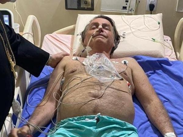 Bolsonaro befindet sich weiterhin im Krankenhaus.