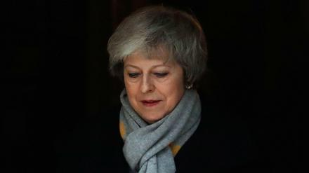 Die britische Premierministerin Theresa May auf dem Weg von 10 Downing Street zur Abstimmung im Unterhaus über das Brexit-Abkommen. 