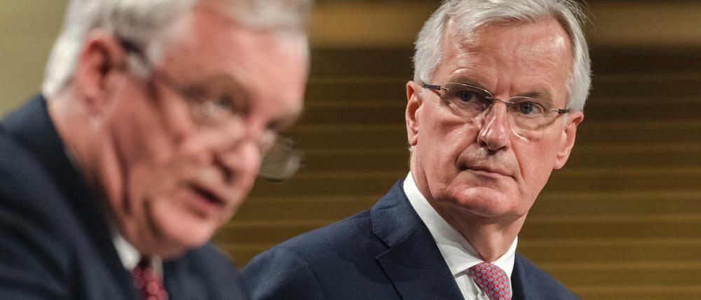 Der britische Brexit-Minister David Davis (links) und EU-Chefunterhändler Michel Barnier. 