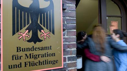 Das Oberverwaltungsgericht bestätigte die Praxis des "Bundesamt für Migration und Flüchtlinge", syrischen Flüchtlingen nur "subsidiären Schutz" zu gewähren. 