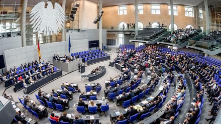 Der Deutsche Bundestag während der Beratung über die Parteienfinanzierung. 