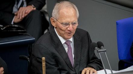 Bundestagspräsident Wolfgang Schäuble (CDU) spricht am Dienstag zur Eröffnung im Bundestag in Berlin. 