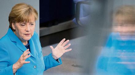Bundeskanzlerin Angela Merkel am Mittwoch bei der Debatte über den Bundeshaushalt 2016 im Bundestag. 