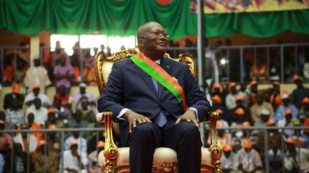 Am 29. Dezember 2015 hat der neu gewählte Präsident von Burkina Faso, Roch Marc Kaboré, sein Amt angetreten. Dass er gewählt wurde, ist ein großer Sieg der Demokratiebewegung in dem westafrikanischen Land. 