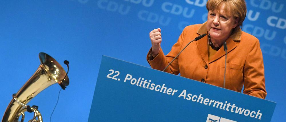 Die CDU-Vorsitzende Angela Merkel beim Politischen Aschermittwoch in Demmin (Mecklenburg-Vorpommern).