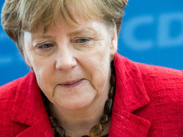 In der Ära Merkel wurden politische Grundsatzentscheidungen immer wieder nicht erst diskutiert und dann gefällt, sondern undebattiert verkündet.