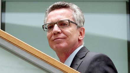 Bundesinnenminister Thomas de Maiziere (CDU) handelt bei der Flüchtlingskrise im Korridor seiner Möglichkeiten.