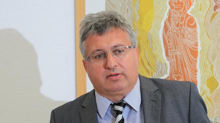 Hardy Peter Güssau (CDU), Landtagspräsident von Sachsen-Anhalt, tritt zurück.